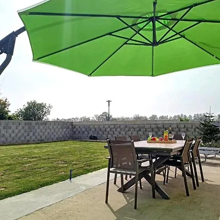 Piztache Villa